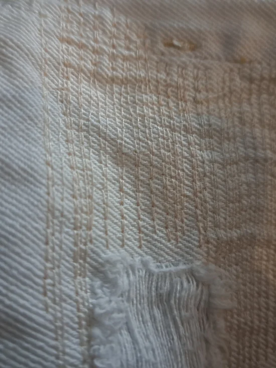 Old Navy White Ultra Blue Mid Rise Denim Shorts - Casual Frayed Hem - Picture 4 of 4